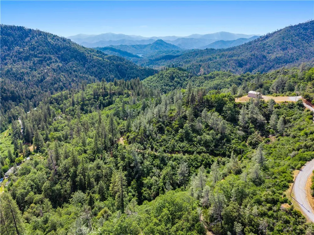 19753 Bonnie Vista Lakehead, CA 96051