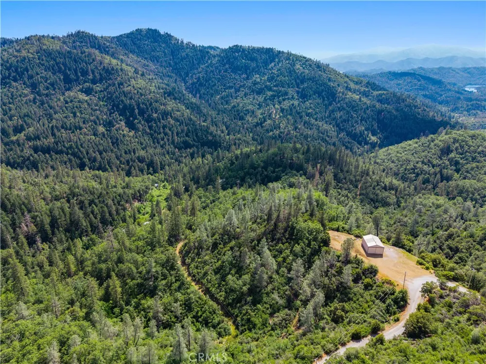 19753 Bonnie Vista Lakehead, CA 96051