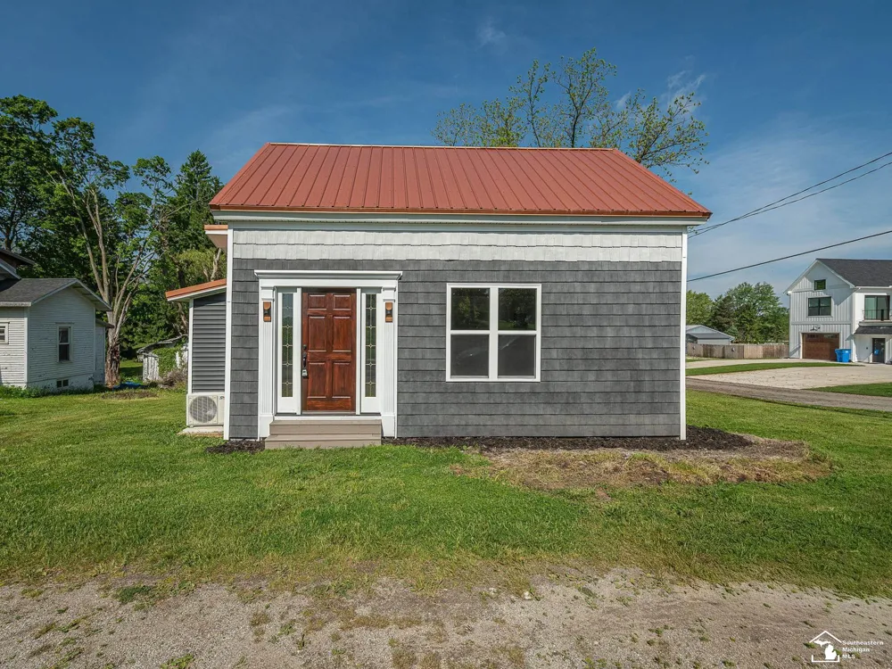 6621 Devils Lake Highway Woodstock Township, MI 49253