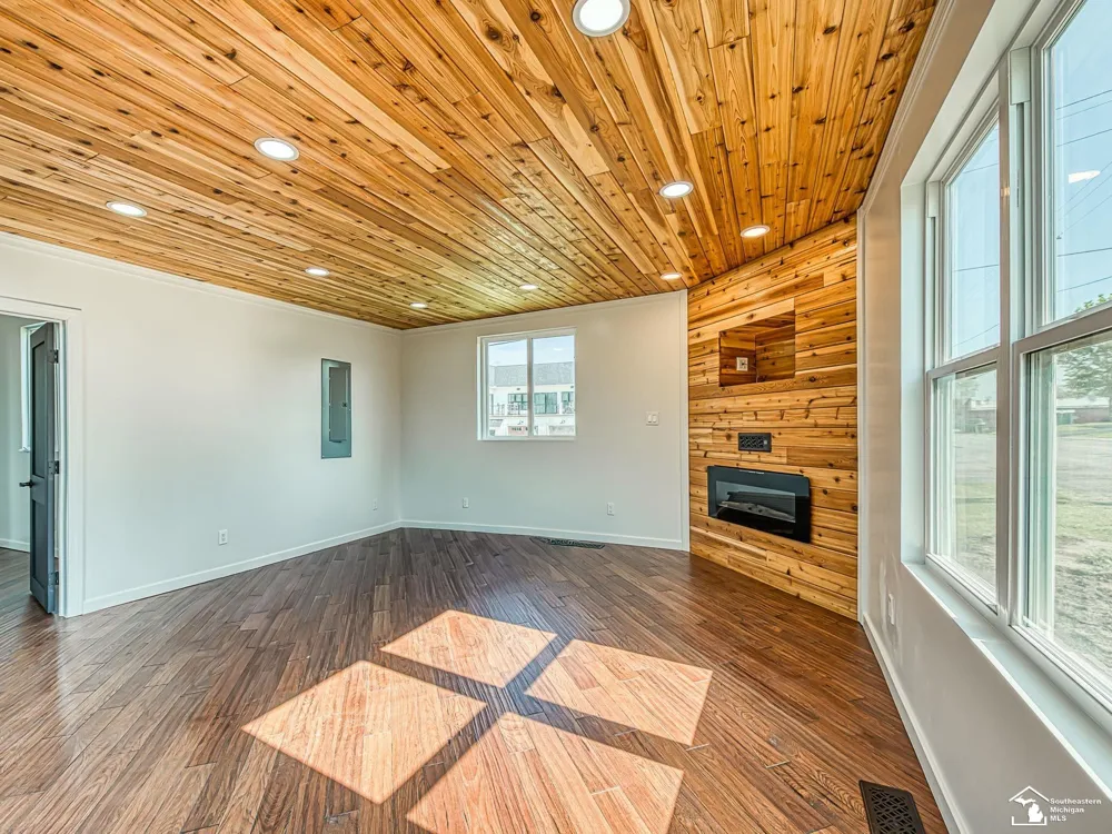6621 Devils Lake Highway Woodstock Township, MI 49253