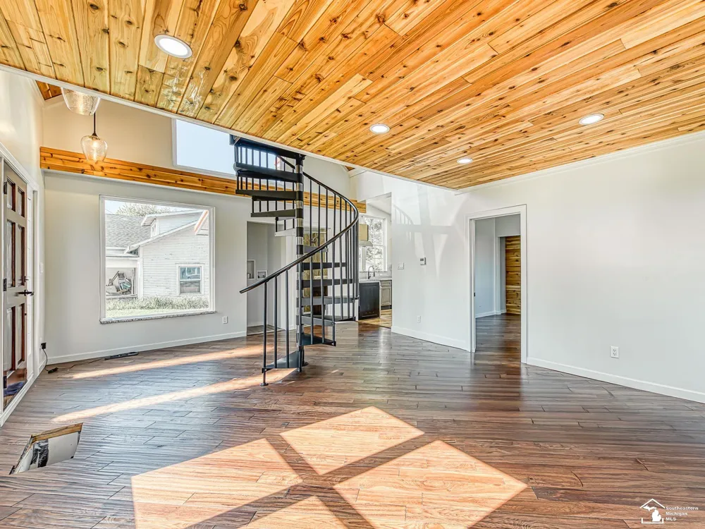 6621 Devils Lake Highway Woodstock Township, MI 49253