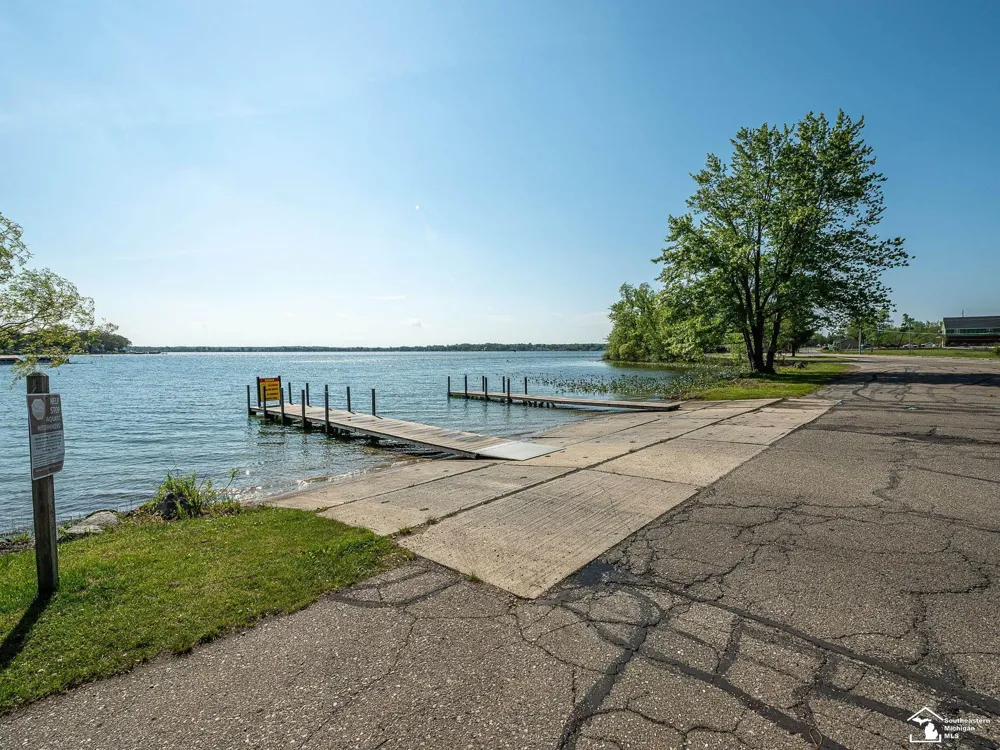 6621 Devils Lake Highway Woodstock Township, MI 49253