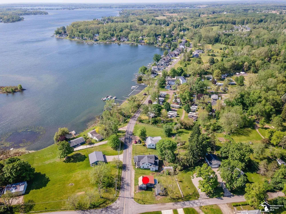 6621 Devils Lake Highway Woodstock Township, MI 49253