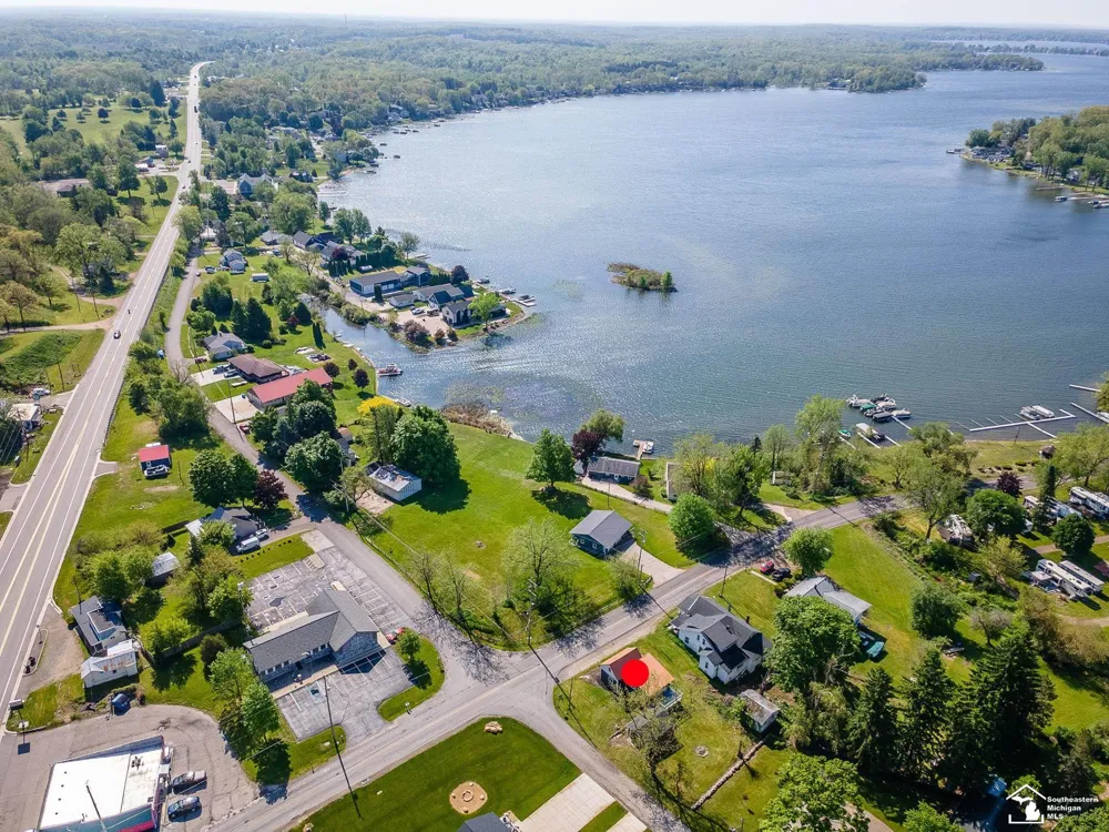 6621 Devils Lake Highway Woodstock Township, MI 49253