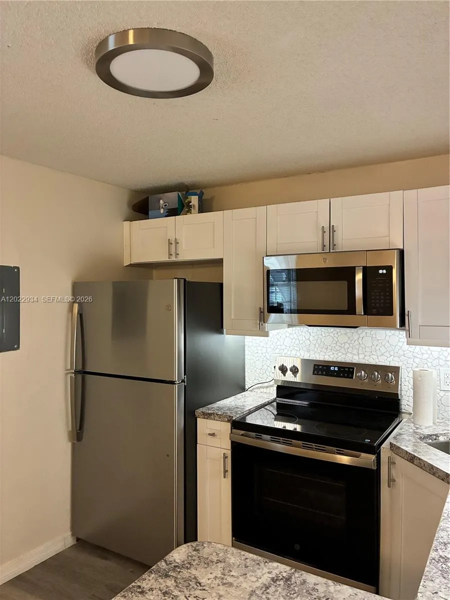 117 NE 5TH ST NE #113 Winter Haven, FL 33881