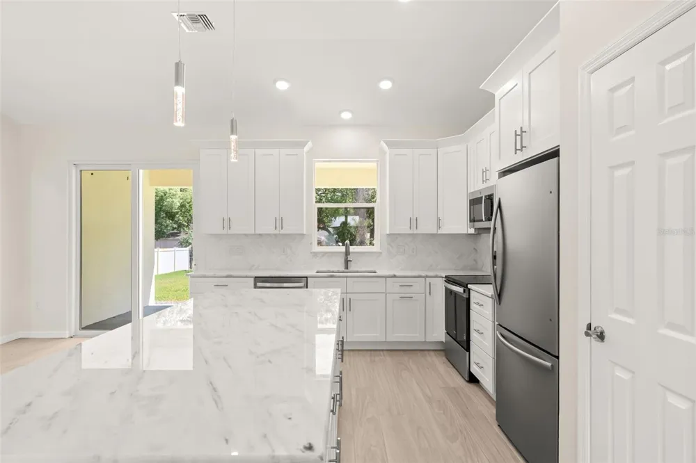 247 DEBARY DR Debary, FL 32713