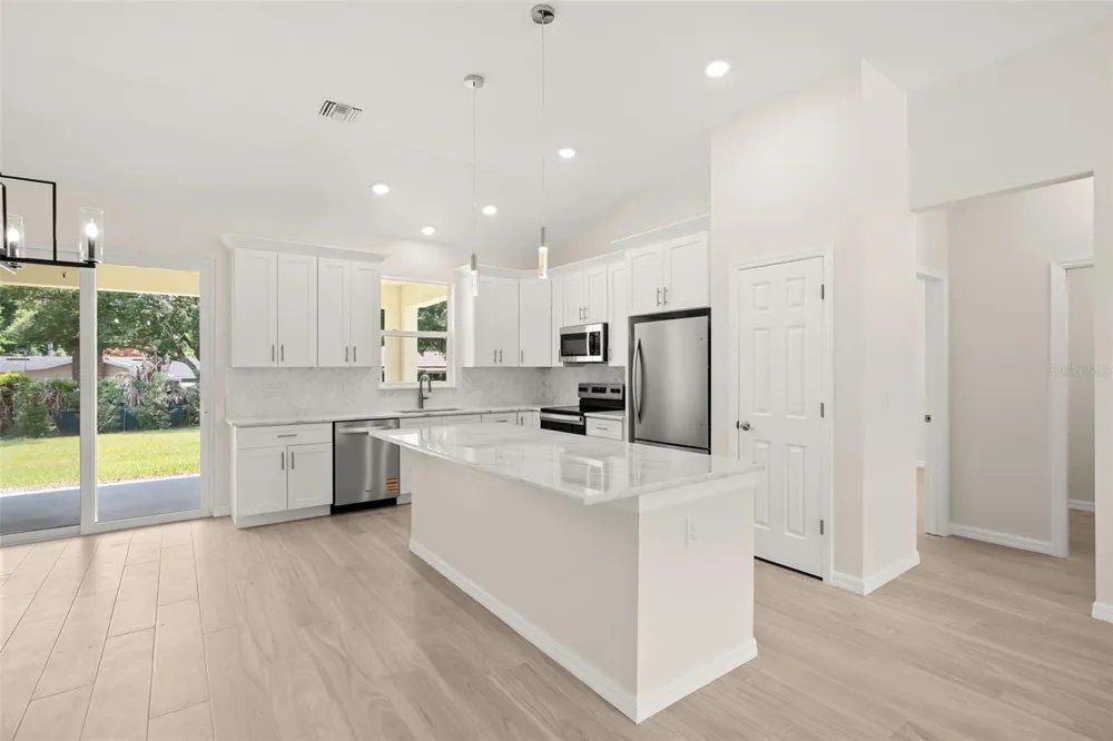 247 DEBARY DR Debary, FL 32713