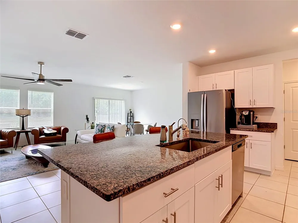 1633 RED LOOP Lakeland, FL 33801