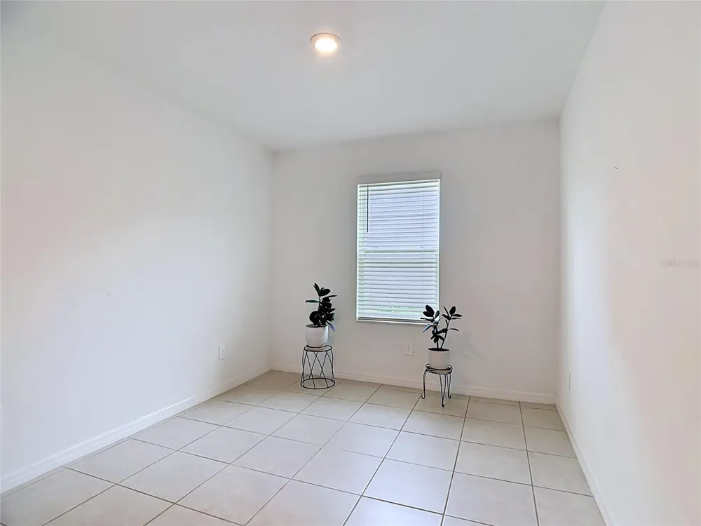 1633 RED LOOP Lakeland, FL 33801