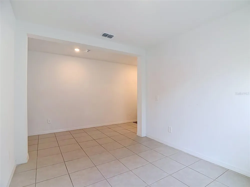 1633 RED LOOP Lakeland, FL 33801