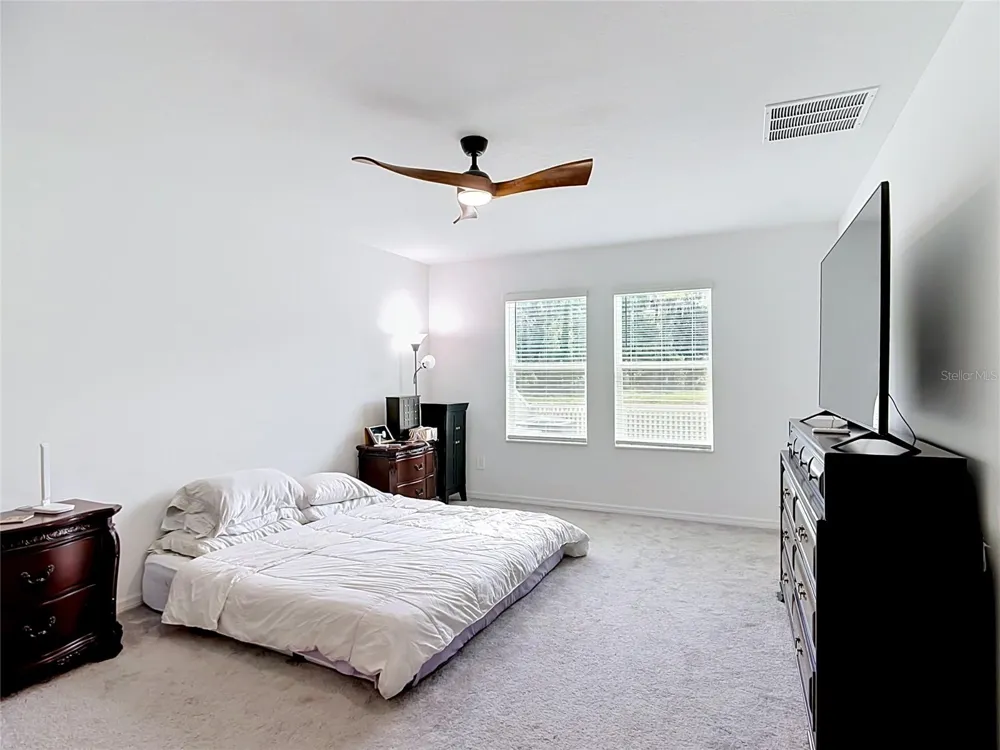 1633 RED LOOP Lakeland, FL 33801