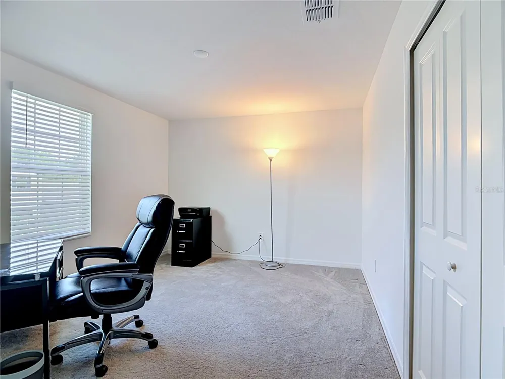 1633 RED LOOP Lakeland, FL 33801