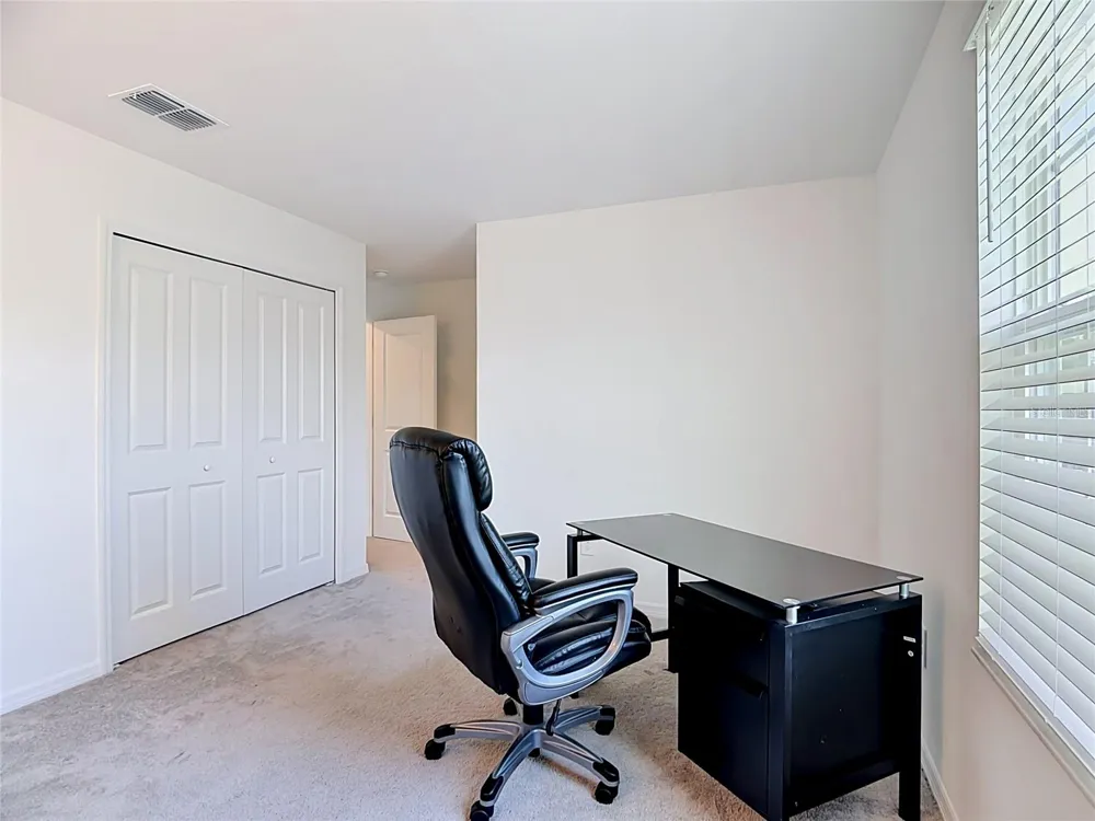 1633 RED LOOP Lakeland, FL 33801