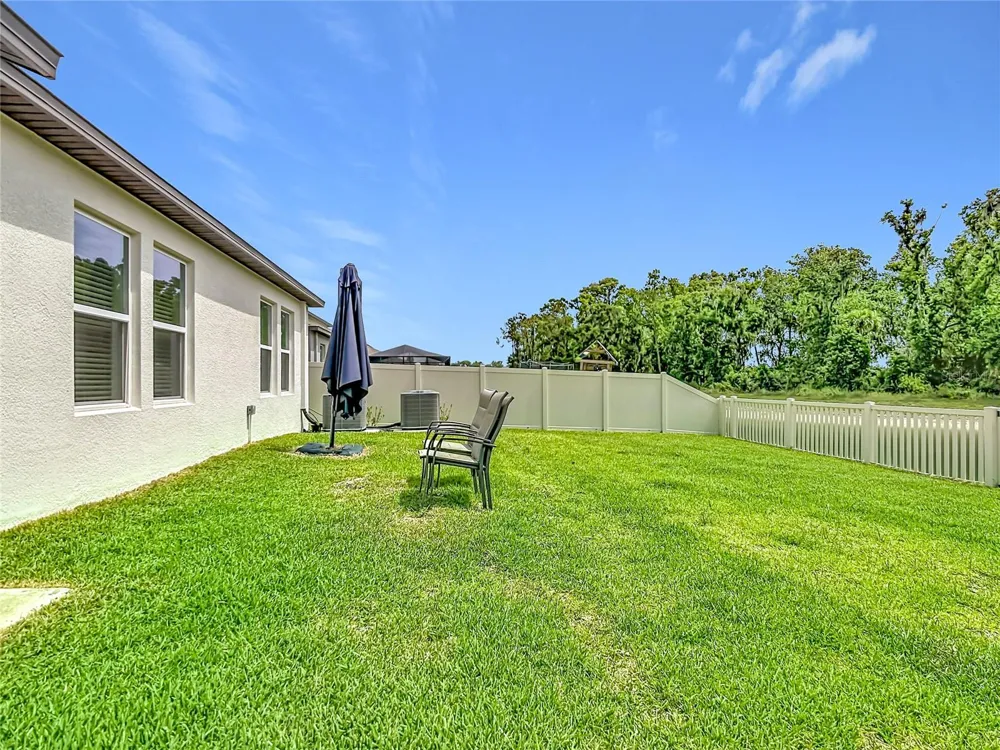 1633 RED LOOP Lakeland, FL 33801