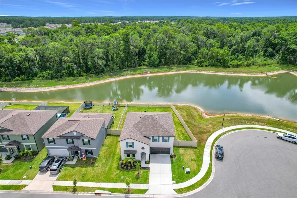 1633 RED LOOP Lakeland, FL 33801