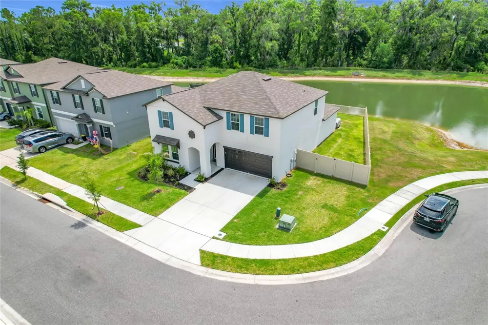 1633 RED LOOP Lakeland, FL 33801