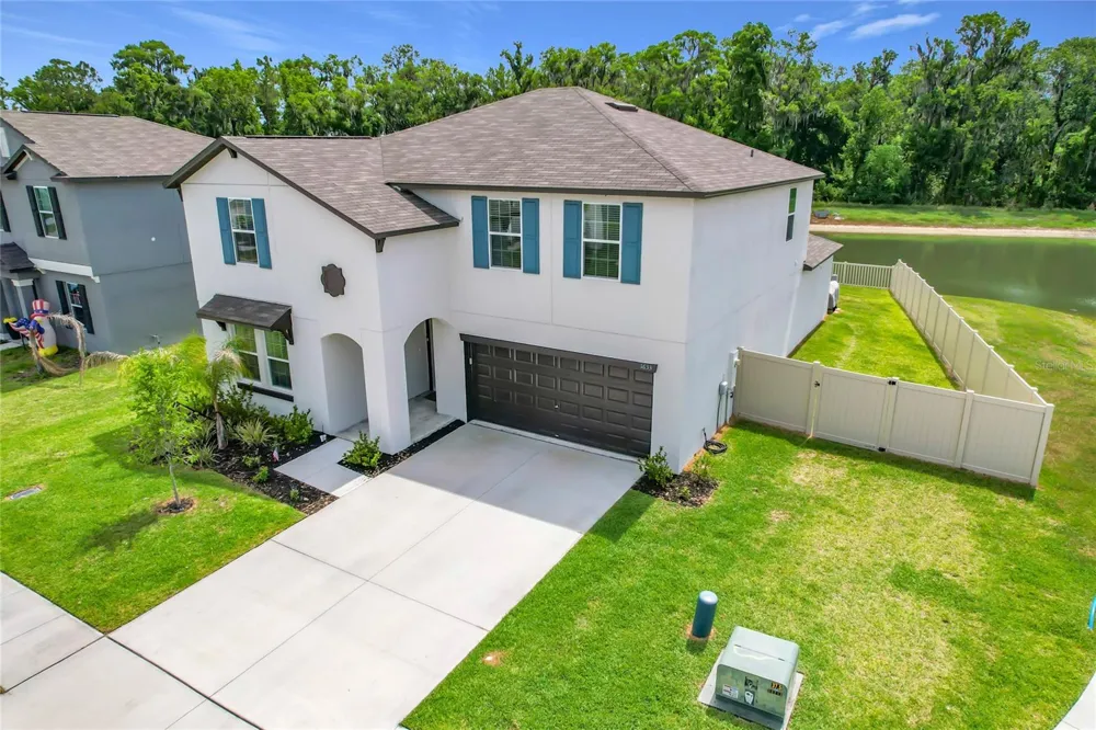 1633 RED LOOP Lakeland, FL 33801