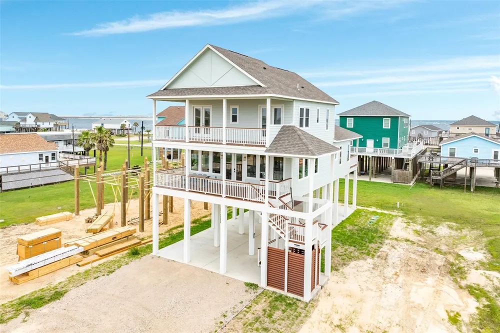 13010 Buccaneer Parkway Freeport, TX 77541