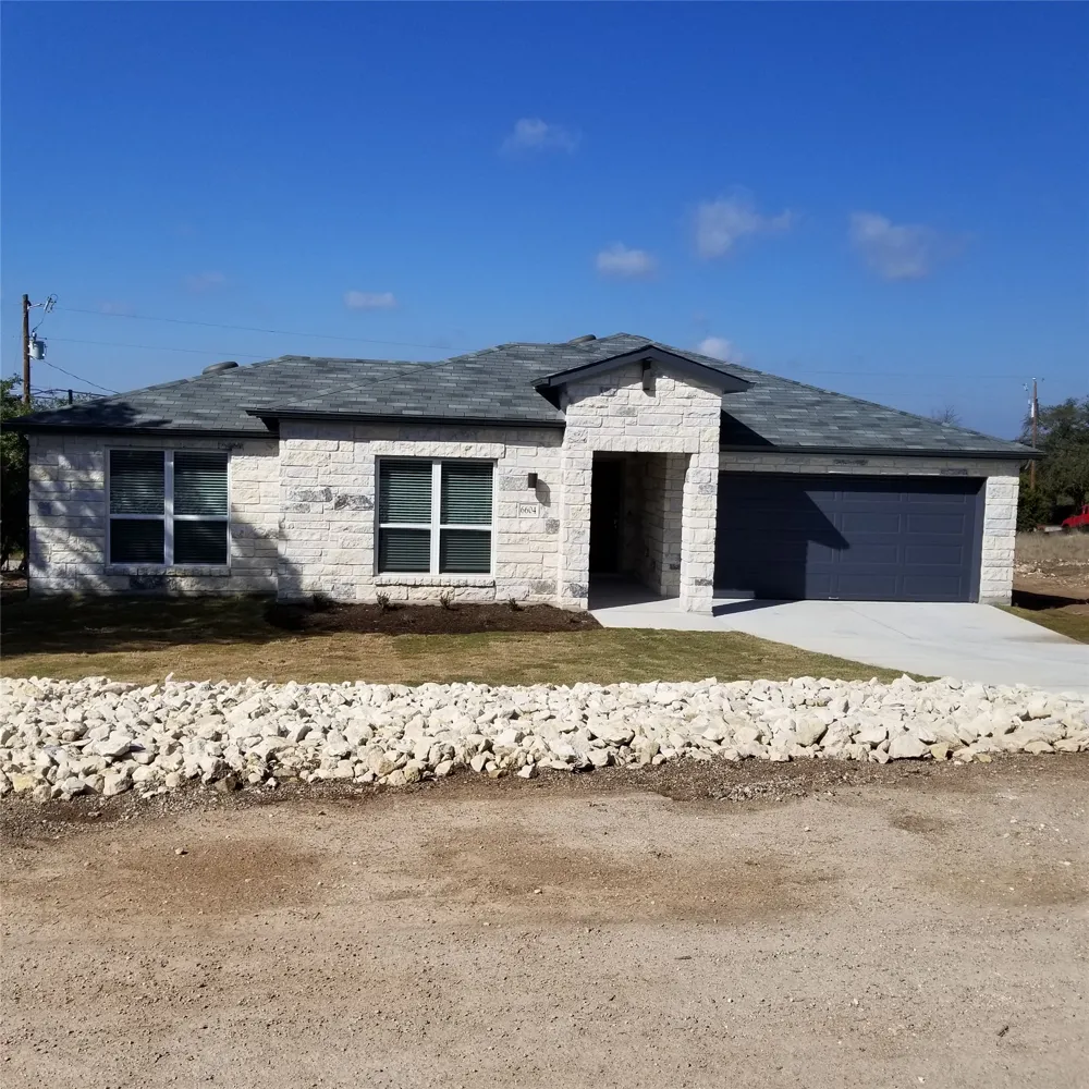 6604 Alta Vista Drive Lago Vista, TX 78645