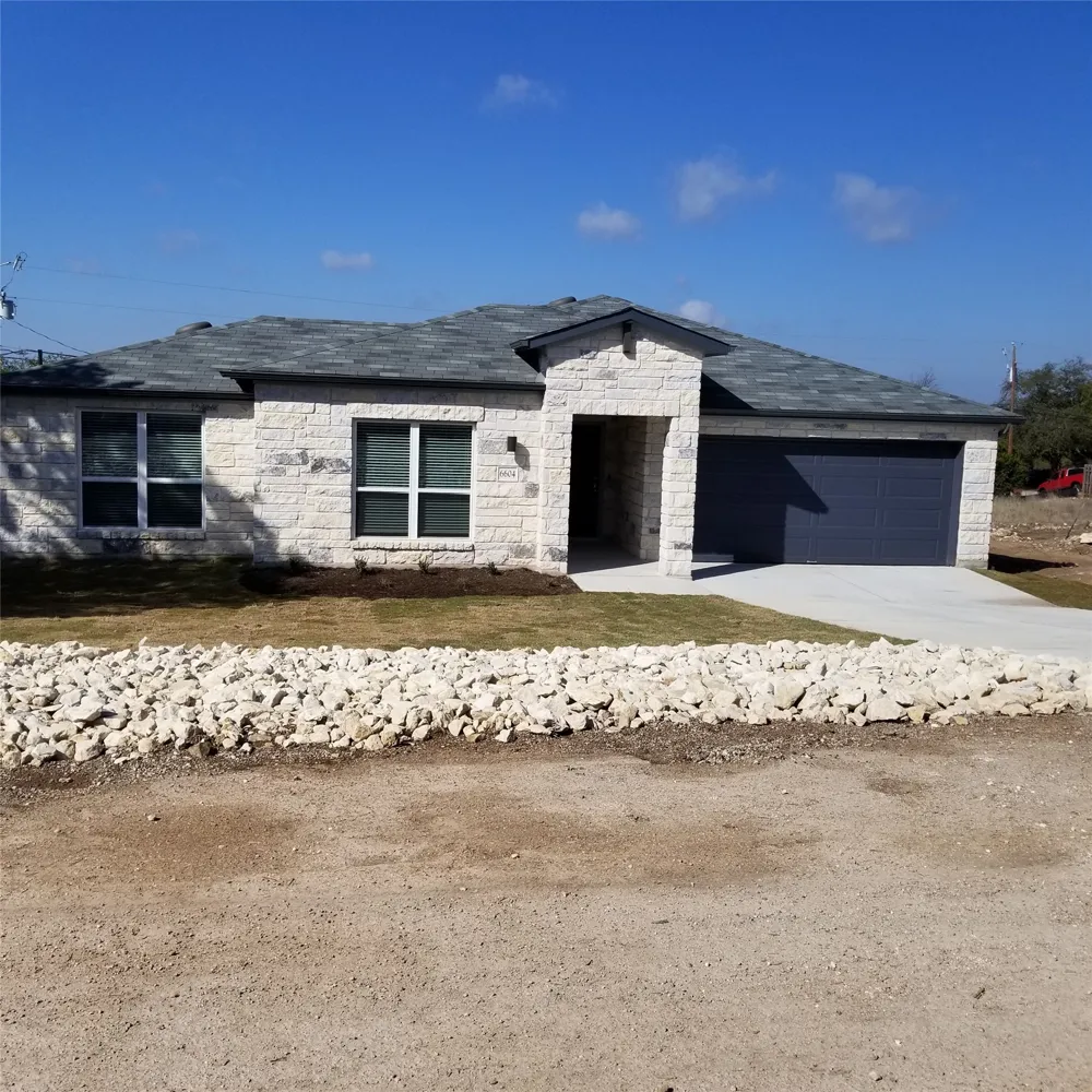 6604 Alta Vista Drive Lago Vista, TX 78645