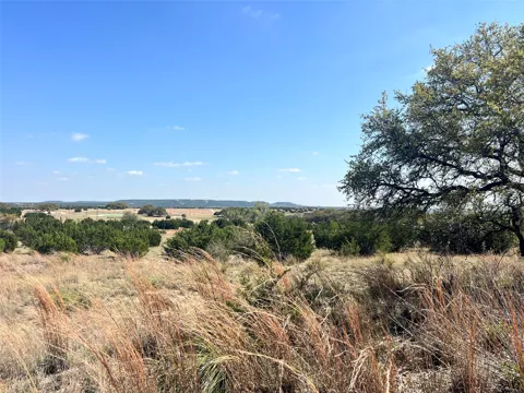 24 Private Road 3643