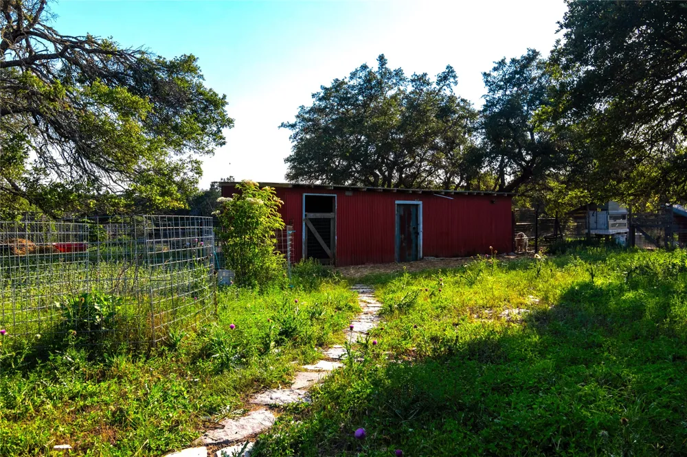 435 Spangenberg Road Blanco, TX 78623