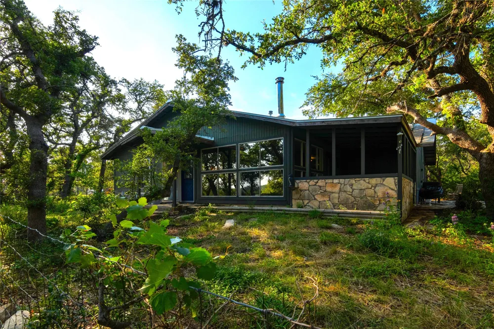 435 Spangenberg Road Blanco, TX 78623