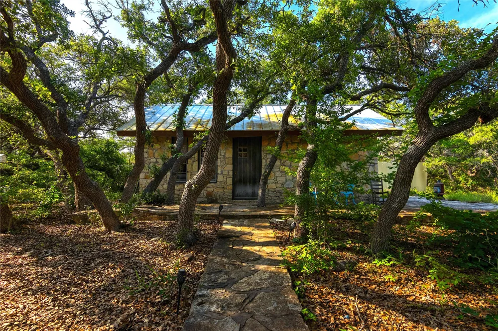 435 Spangenberg Road Blanco, TX 78623