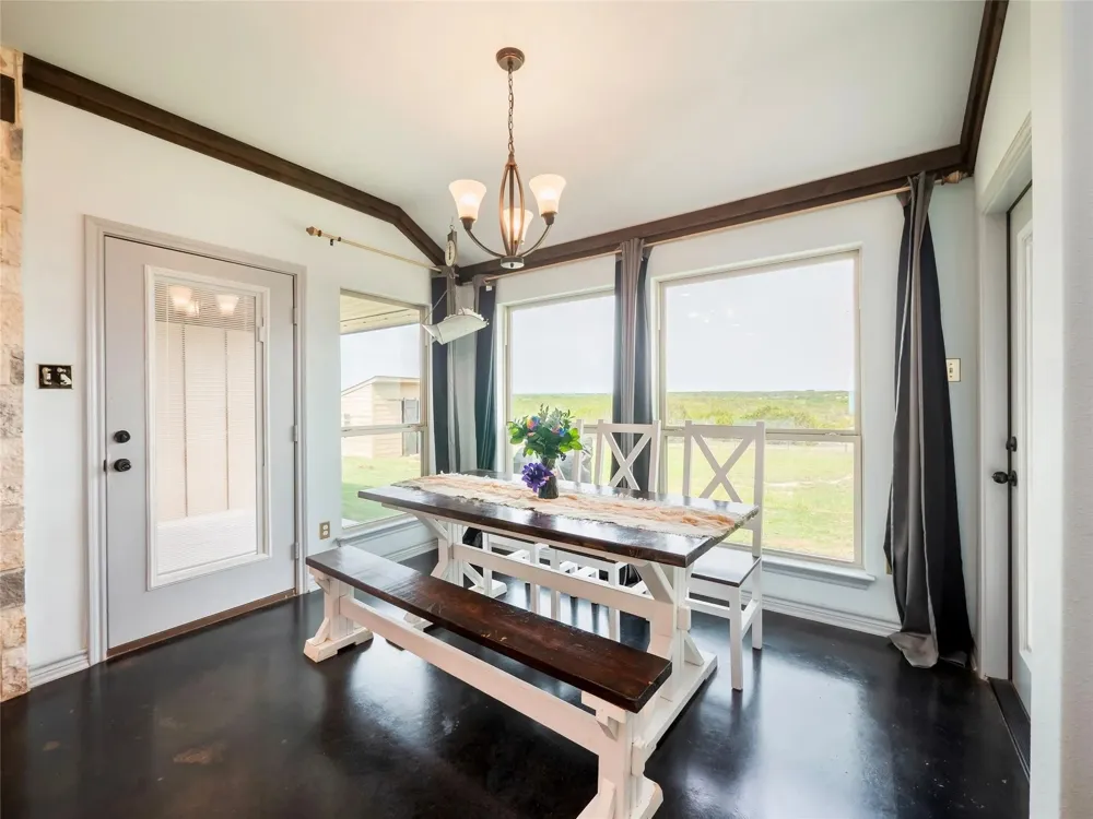 5840 County Road 202 Lampasas, TX 76550