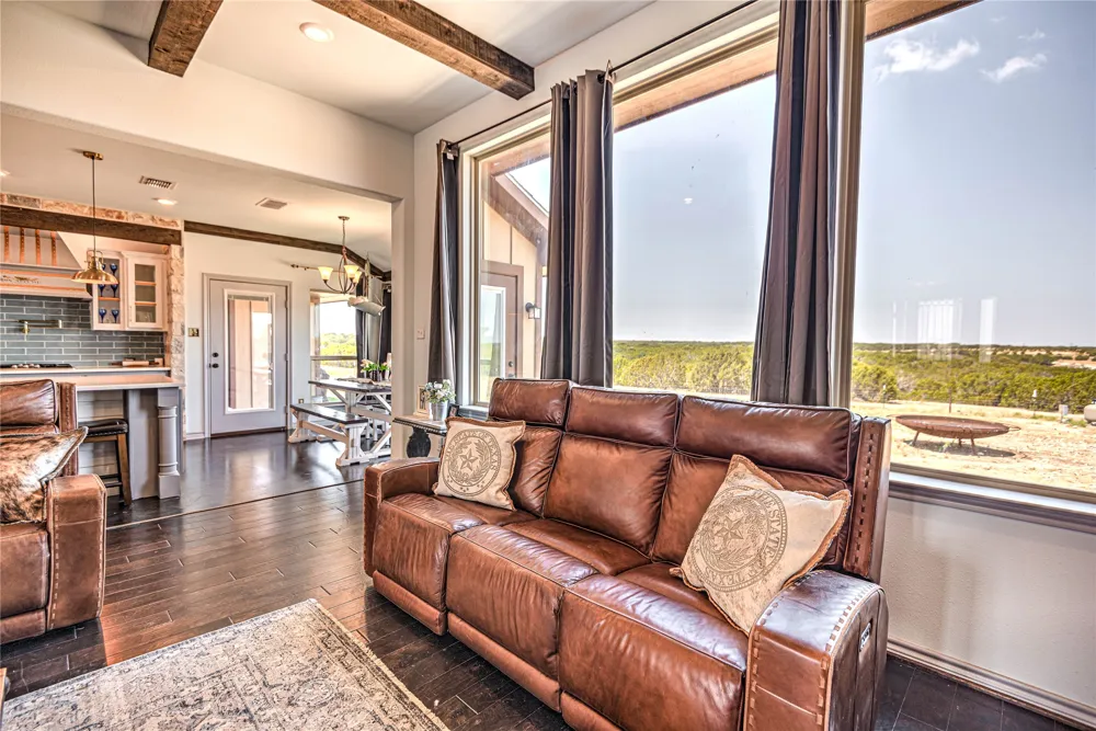 5840 County Road 202 Lampasas, TX 76550