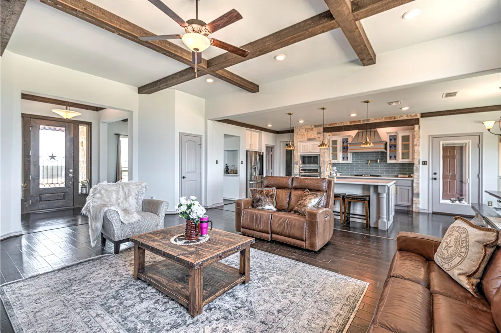 5840 County Road 202 Lampasas, TX 76550