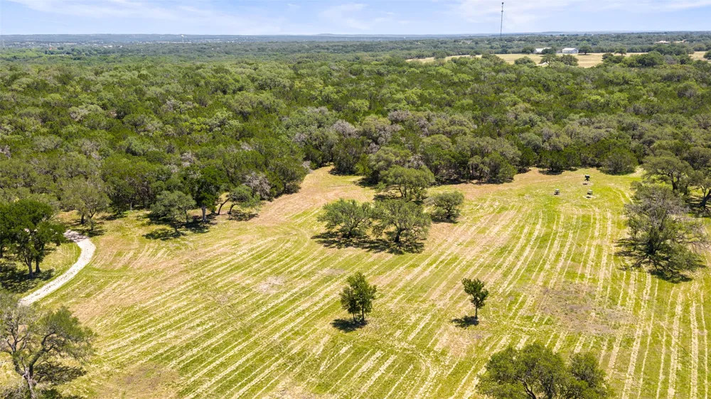 937 Flat Creek Road Johnson City, TX 78636