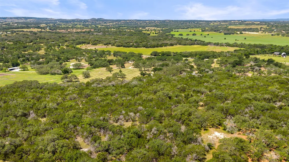 937 Flat Creek Road Johnson City, TX 78636
