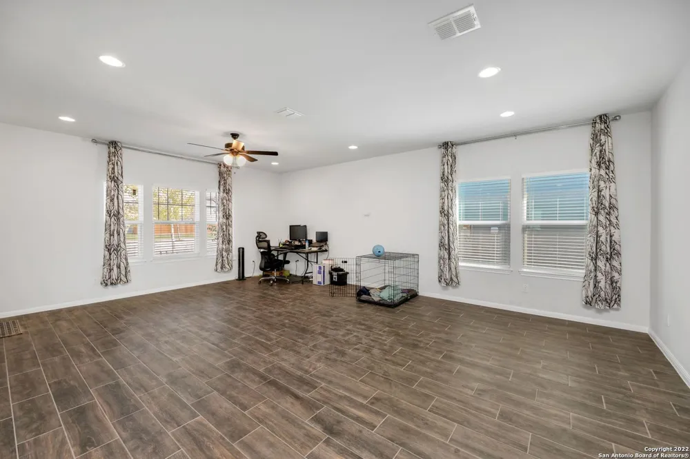 1121 Esplanade Parkway San Marcos, TX 78666