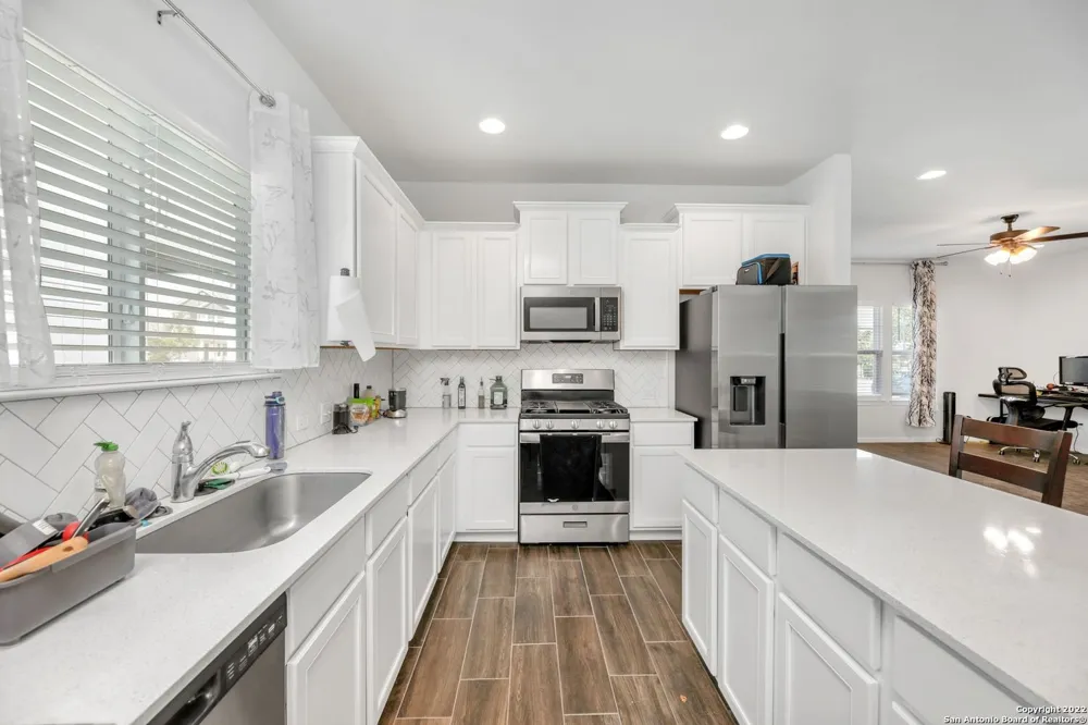 1121 Esplanade Parkway San Marcos, TX 78666
