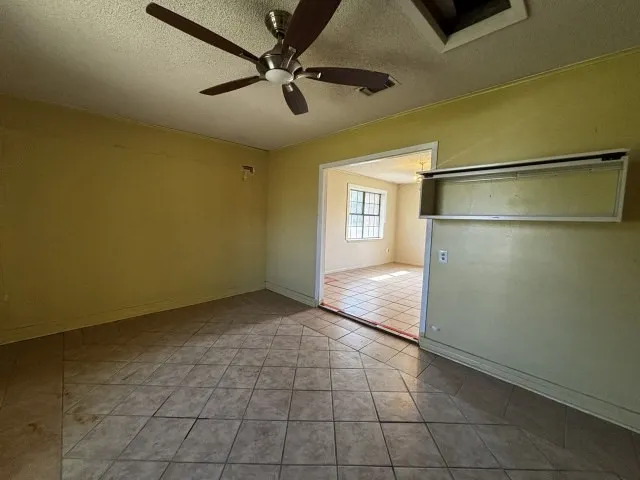 122 Rosa Street Edna, TX 77957