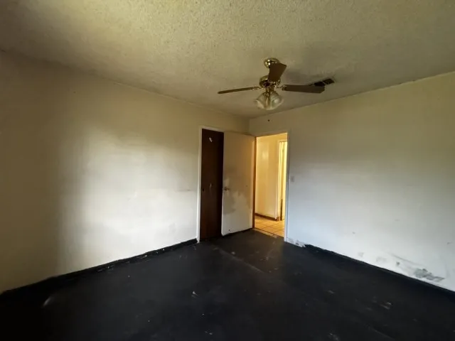 122 Rosa Street Edna, TX 77957