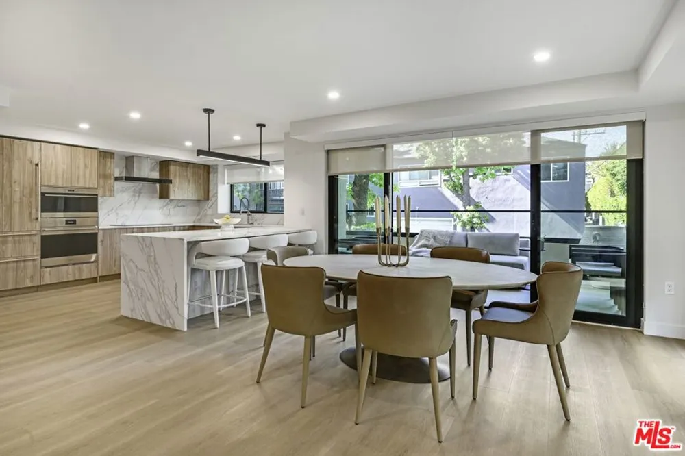 333 Palm Drive #303 Beverly Hills, CA 90210