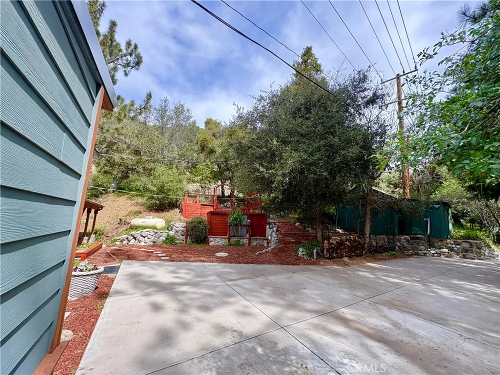 36750 Hilltop Mentone, CA 92359