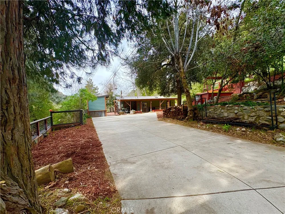 36750 Hilltop Mentone, CA 92359