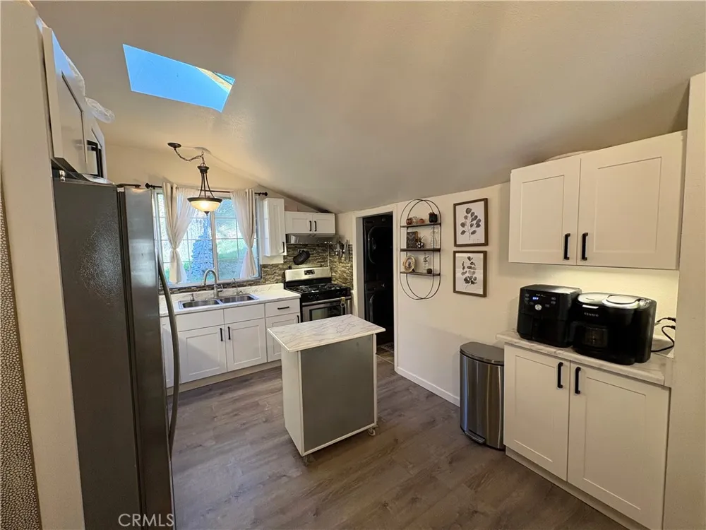 36750 Hilltop Mentone, CA 92359