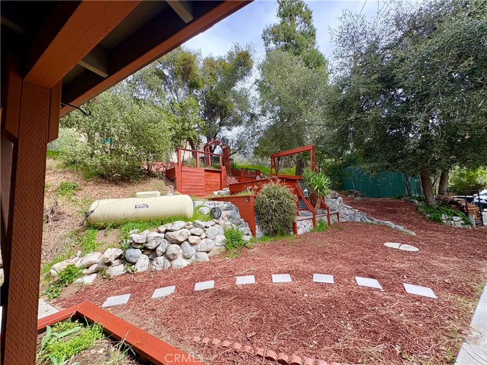 36750 Hilltop Mentone, CA 92359