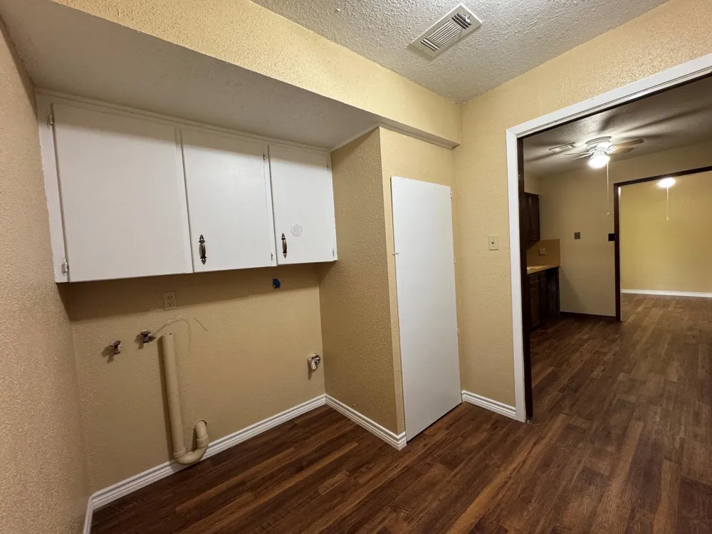 1609 Forrest Drive Wharton, TX 77488