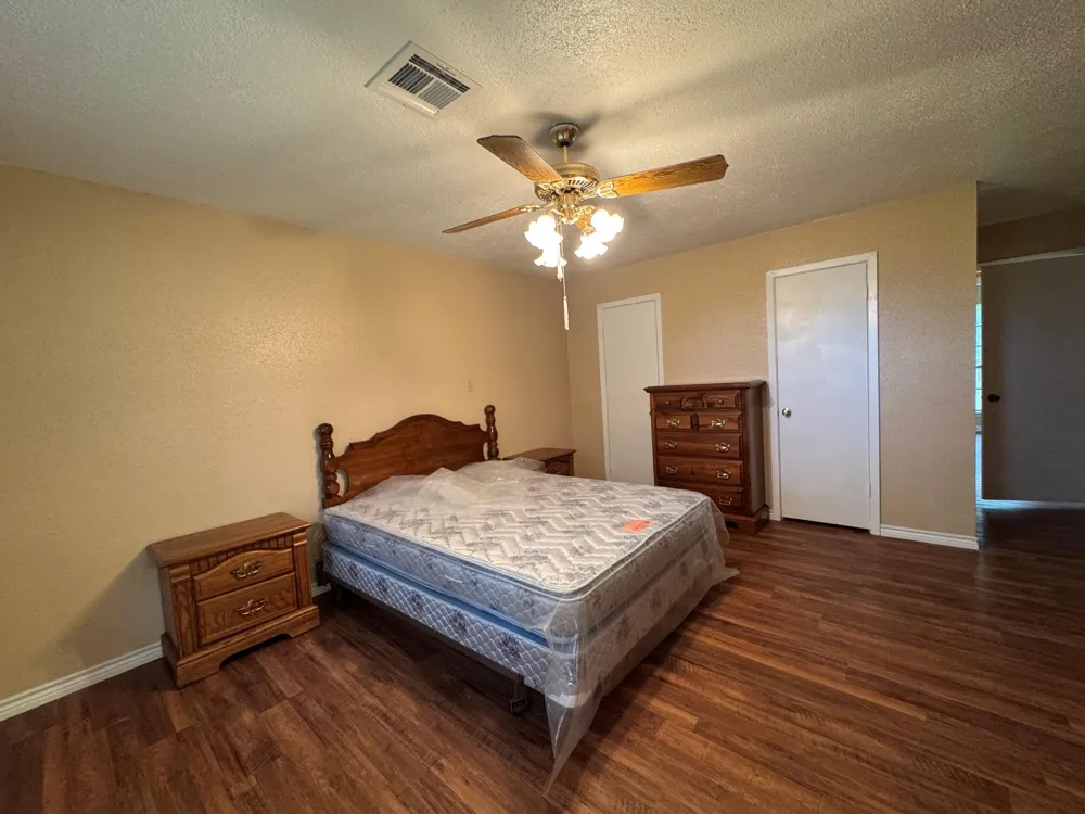 1609 Forrest Drive Wharton, TX 77488
