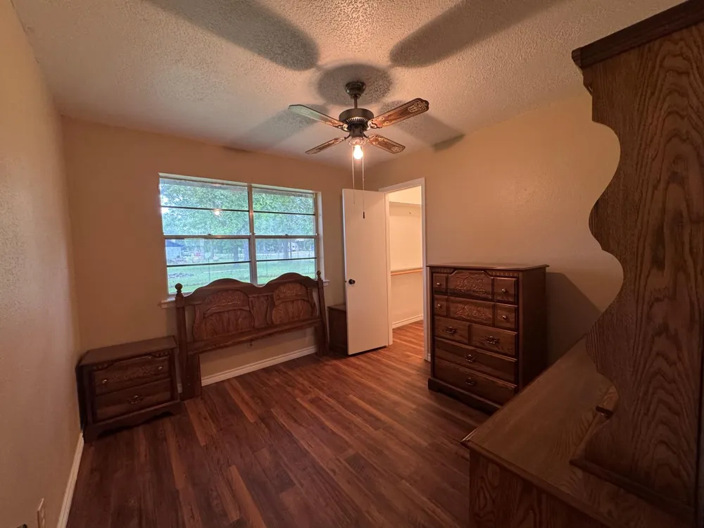 1609 Forrest Drive Wharton, TX 77488