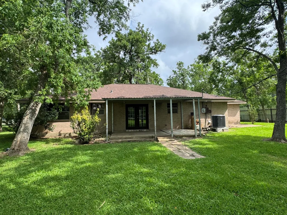 1609 Forrest Drive Wharton, TX 77488