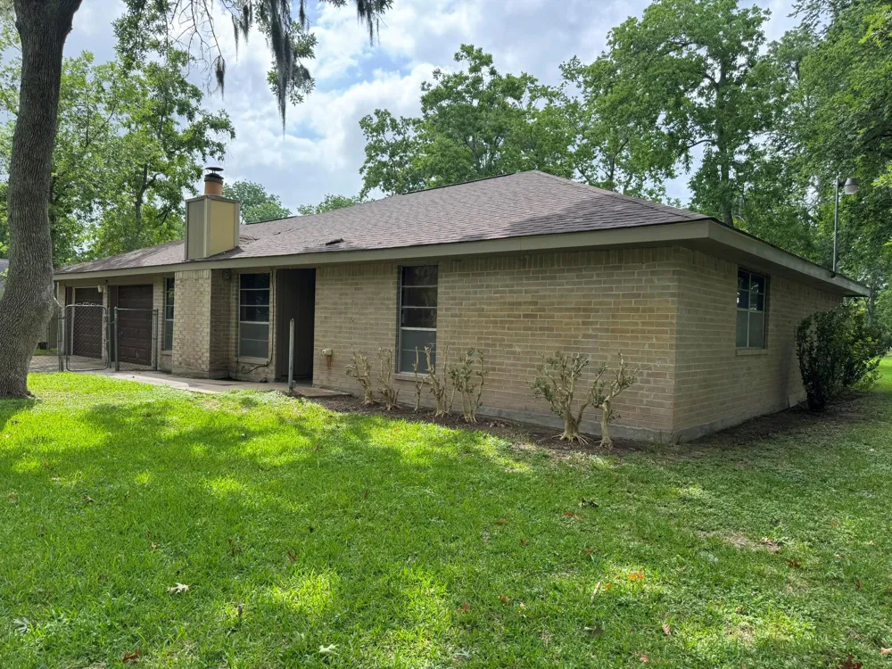 1609 Forrest Drive Wharton, TX 77488