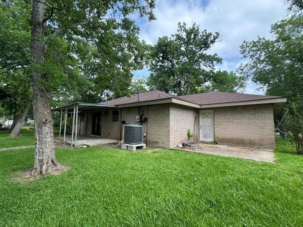 1609 Forrest Drive Wharton, TX 77488