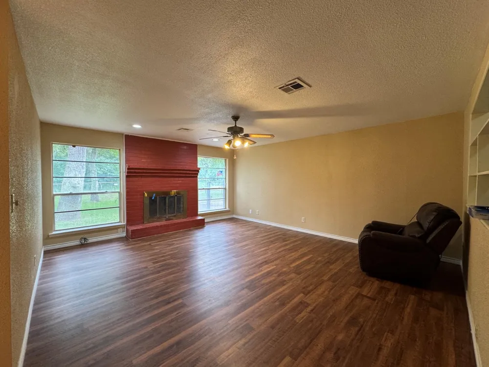 1609 Forrest Drive Wharton, TX 77488