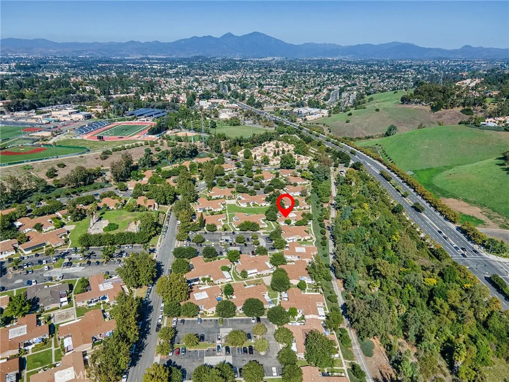 25792 Via Lomas #77 Laguna Hills, CA 92653